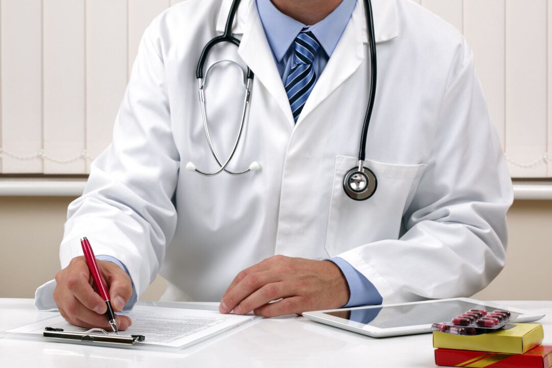 doctor prescribes treatment for worms