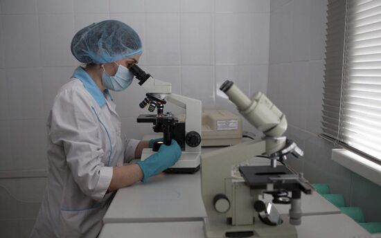 Microhelminthoscopy can detect parasites in feces
